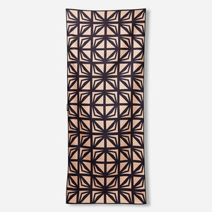 Nomadix Single Sided Print Hana Black Sands
