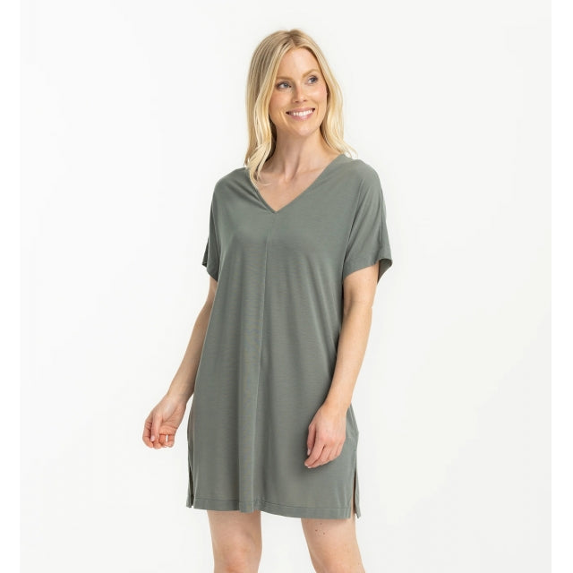 Free Fly Apparel Women's Elevate Lightweight Coverup 525 Agave Green