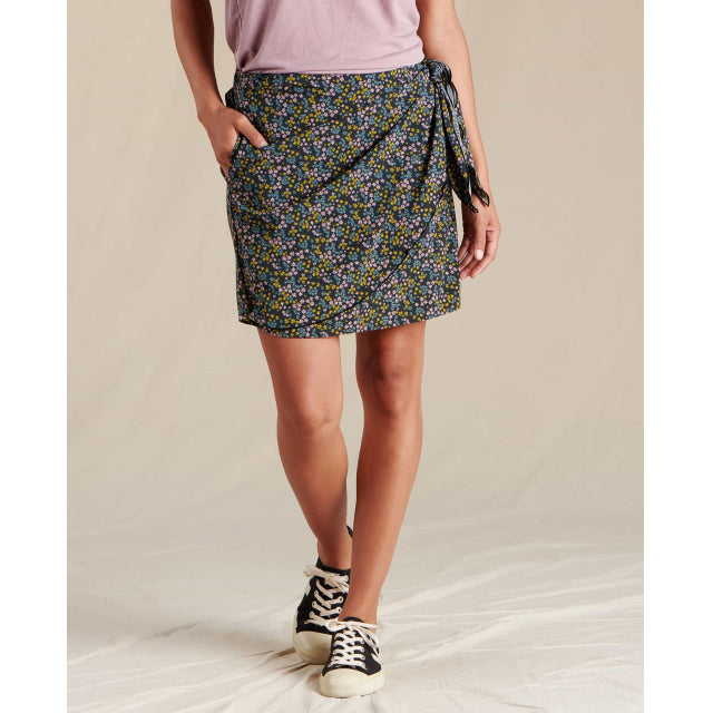 Toad&Co. Women's Sunkissed Wrap Skirt Black tar Print / S