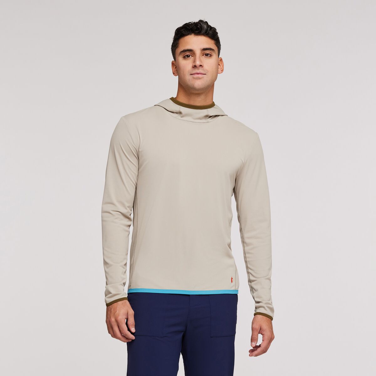 Cotopaxi Men&#39;s Sombra Sun Hoodie Pebble