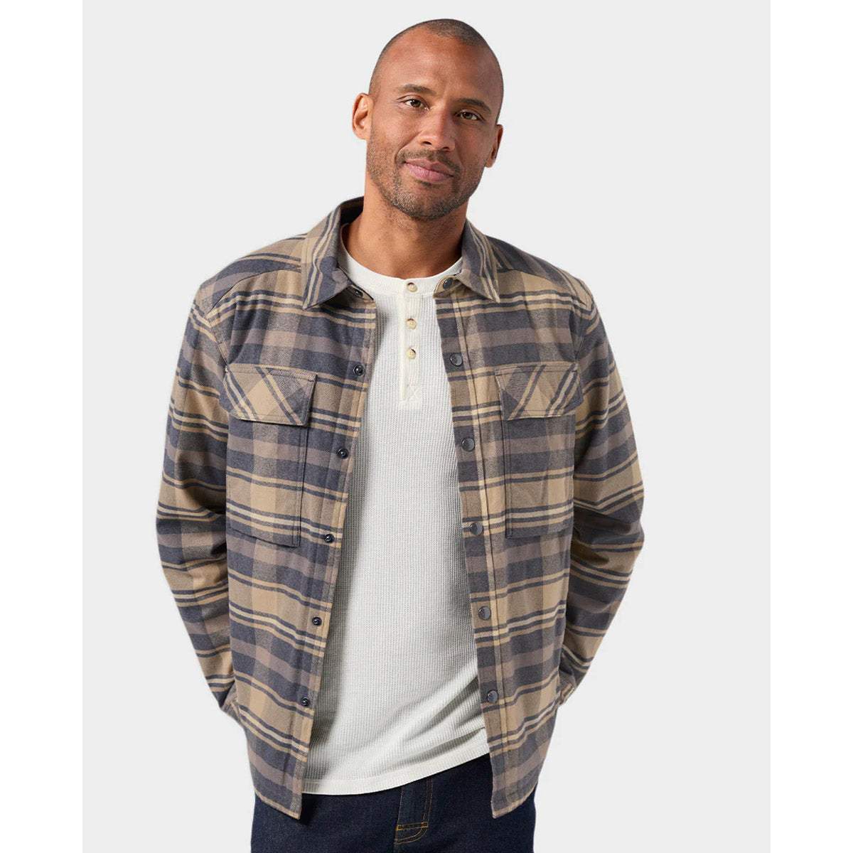 Stio Men&#39;s Buckhorn Insulated Snap Shirt Boundary Black Plaid