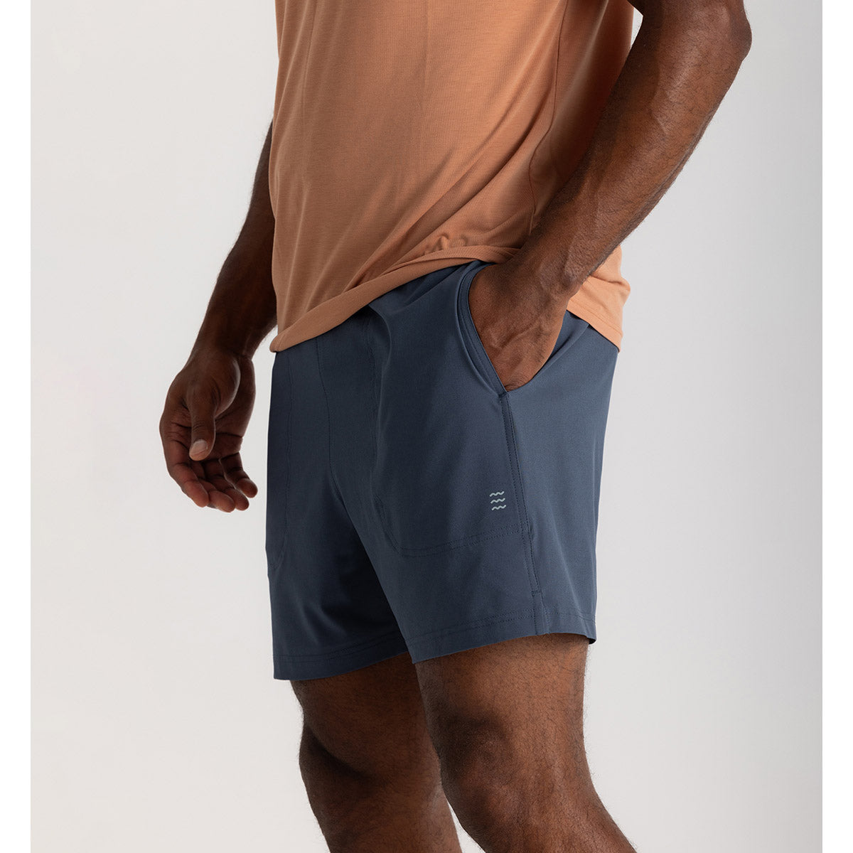 Free Fly Apparel Men&#39;s Bamboo-Lined Active Breeze Short - 5.5&quot; Blue Dusk II