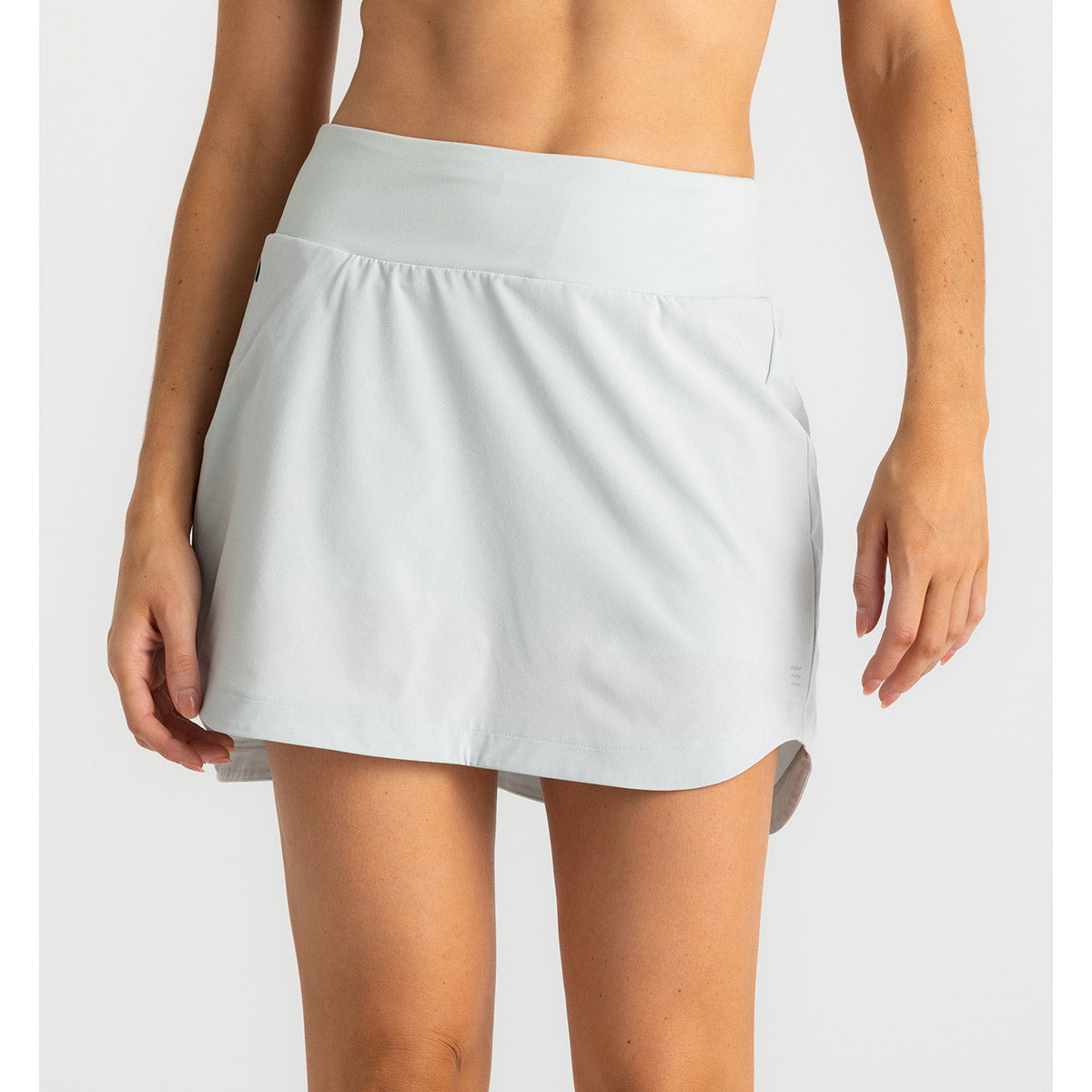 Free Fly Apparel Women&#39;s Bamboo-Lined Active Breeze Skort - Long Sky Gray