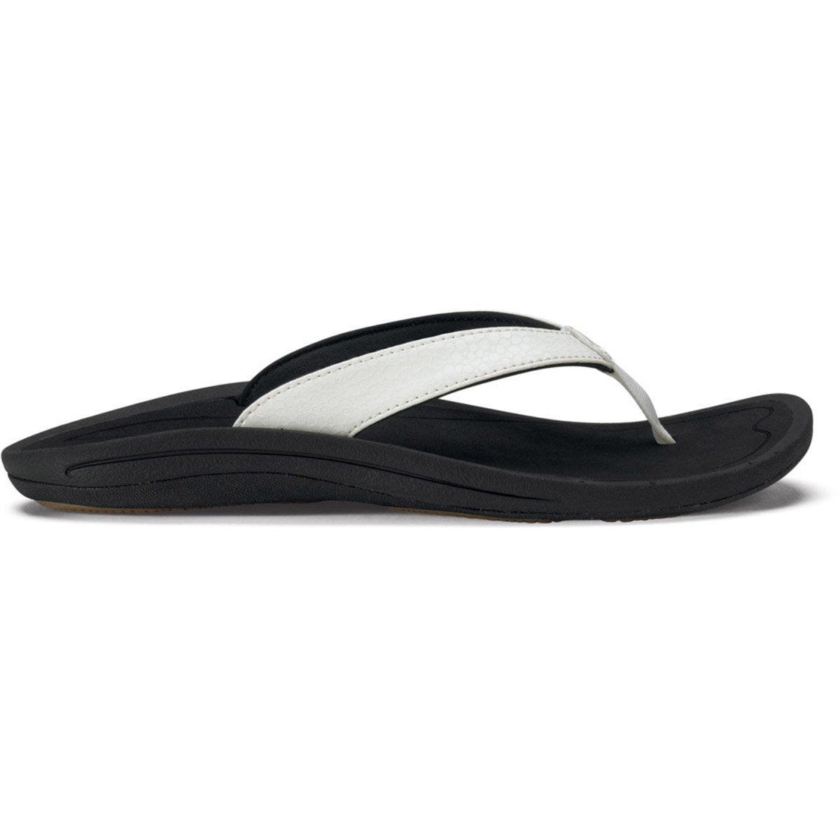 Olukai Women&#39;s Kulapa Kai Sandal White / Black