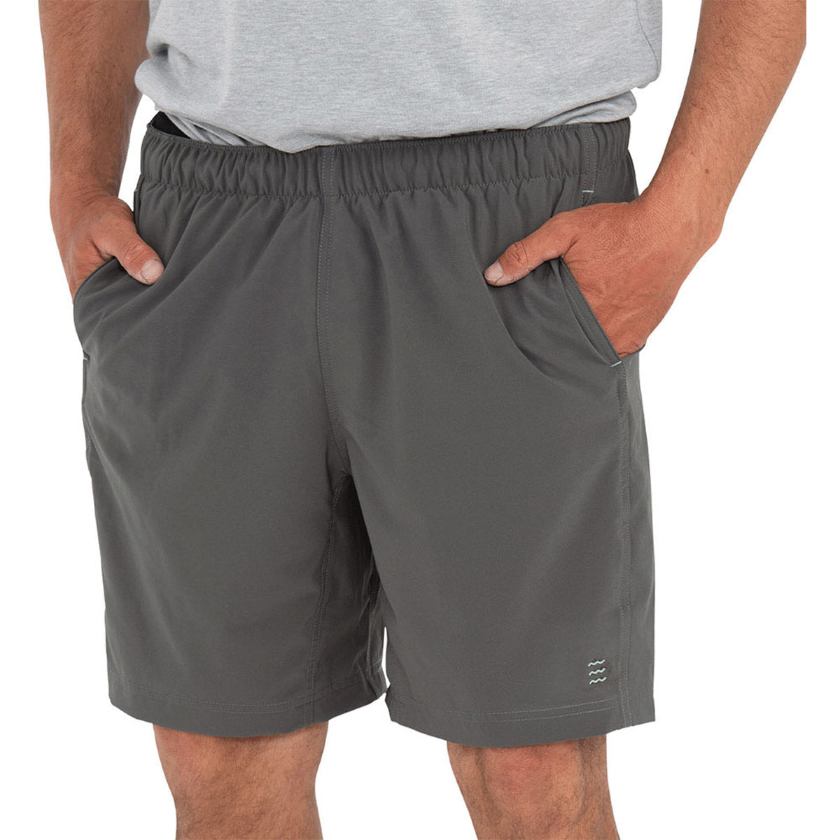Free Fly Apparel Men&#39;s Breeze Short - 6&quot; Graphite