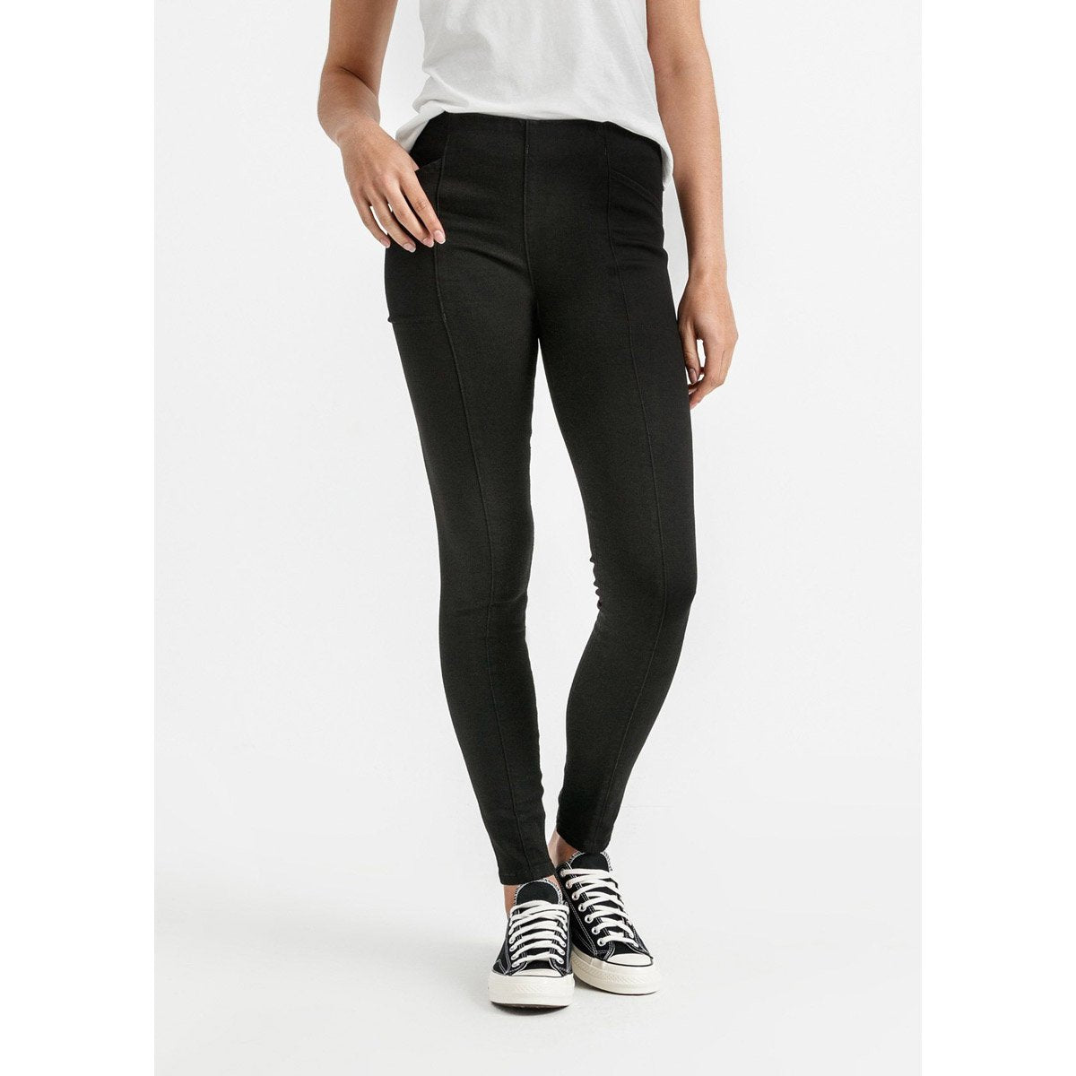 DU/ER Women&#39;s Four Way Flex Pull On Mid Rise Skinny Black