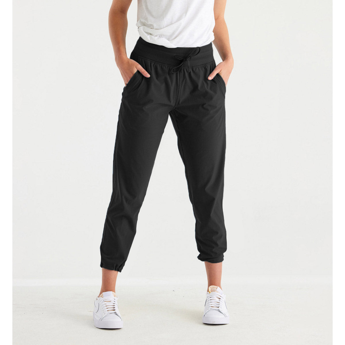 Free Fly Apparel Women&#39;s Breeze Cropped Pant Black